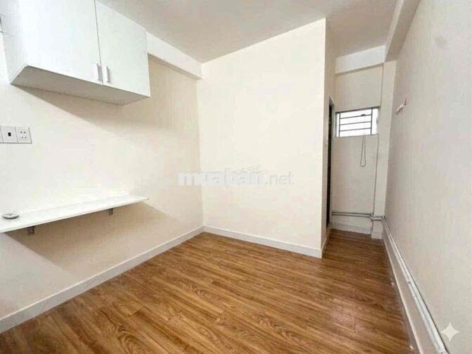 STUDIO FULL NỘI THẤT CỬA SỔ NGAY CƯ XÁ BẮC HẢI Q10