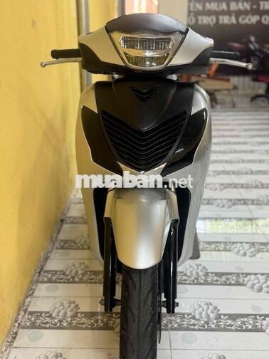 lSH 125 khoa ga đời 2016 đã lên áo ý rất đẹp