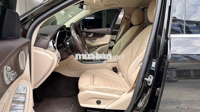 Mercedes-Benz GLC200 4Matic 2021 Đen 4 vạn km