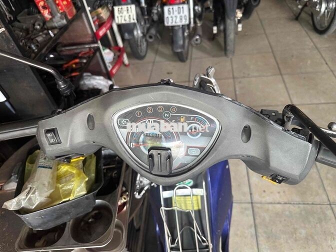 SYM Elegant 50 Xanh Việt Nam tai nạn