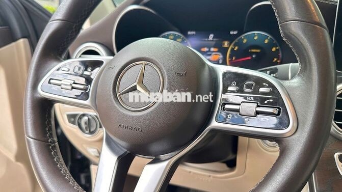 Mercedes-Benz GLC200 4Matic 2021 Đen 4 vạn km