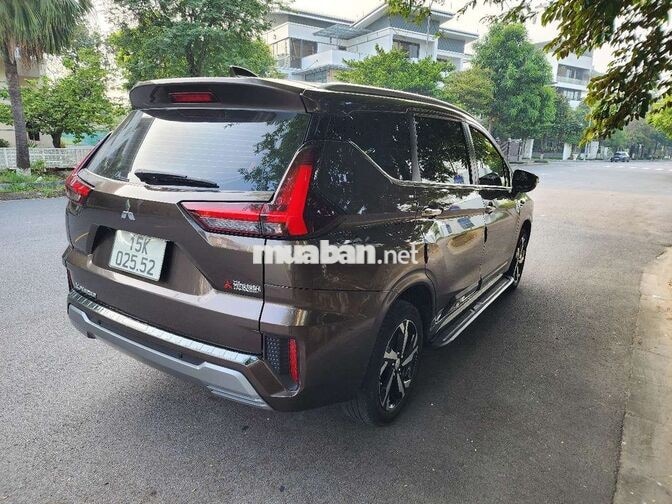 Mitsubishi Xpander Premium 2022 Nâu 7 chỗ