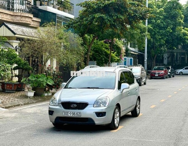 Kia Carens 2.0 MT 2015 Số sàn Bạc