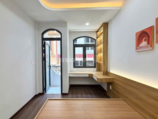 Nhà mới đẹp 3 tầng - Hẻm Xe Hơi Điện Biên Phủ, Nguyễn Thiện Thuật, Quậ
