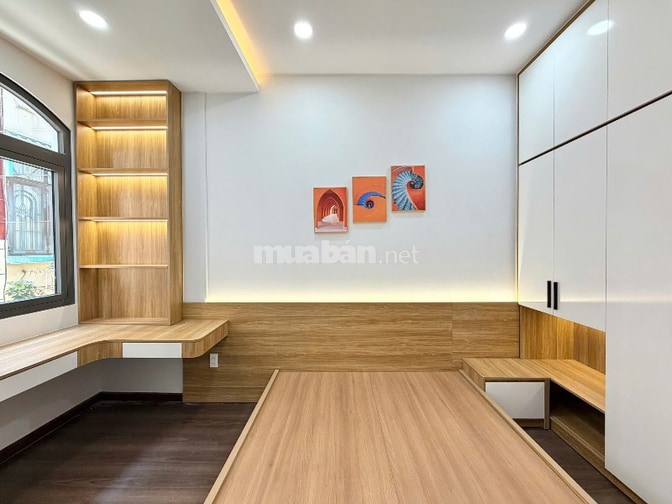 Nhà mới đẹp 3 tầng - Hẻm Xe Hơi Điện Biên Phủ, Nguyễn Thiện Thuật, Quậ