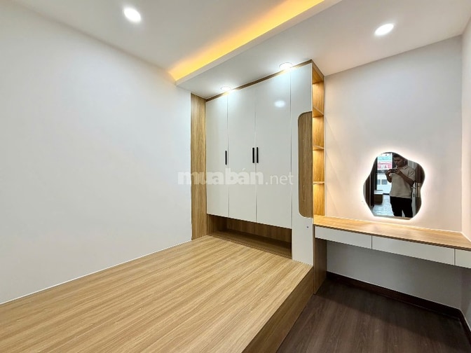 Nhà mới đẹp 3 tầng - Hẻm Xe Hơi Điện Biên Phủ, Nguyễn Thiện Thuật, Quậ