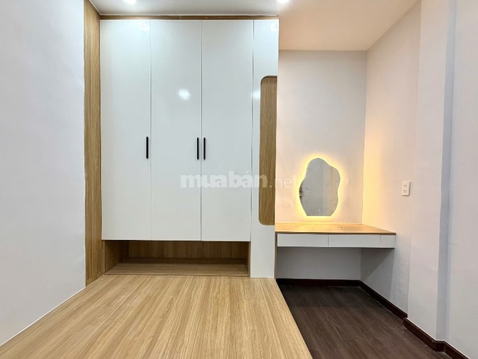 Nhà mới đẹp 3 tầng - Hẻm Xe Hơi Điện Biên Phủ, Nguyễn Thiện Thuật, Quậ