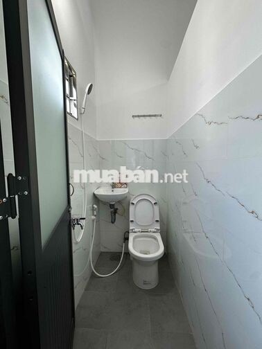 PHÒNG MỚI - CỰC KÌ SINH VIÊN - SẴN MÁY LẠNH - cửa sổ trời