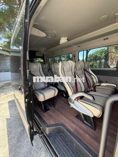 Hyundai Solati D 2023 16 chỗ Đen 14000 km