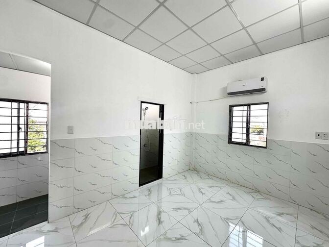 PHÒNG MỚI - CỰC KÌ SINH VIÊN - SẴN MÁY LẠNH - cửa sổ trời