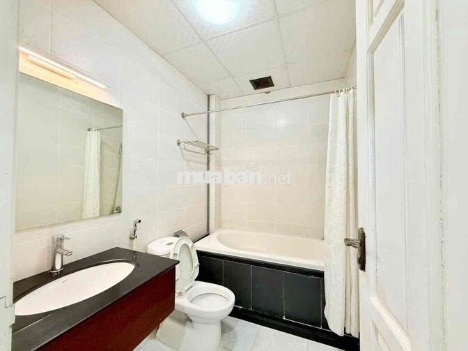 Sang CHDV Malila nội khu Hưng gia 3 Tòa nhà gồm 18 phòng + 1mb mb đang