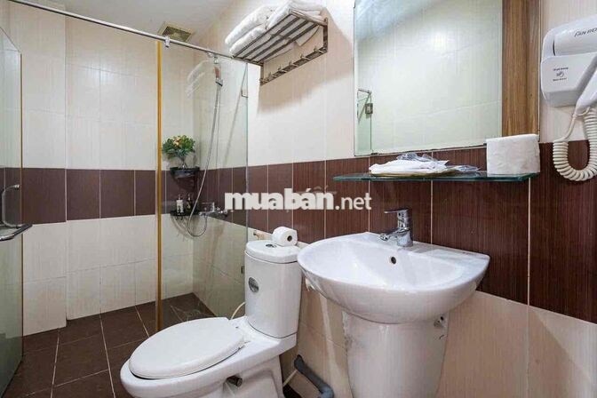 Sang CHDV Malila nội khu Hưng gia 3 Tòa nhà gồm 18 phòng + 1mb mb đang