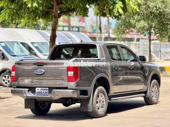 Ford Ranger XLS AT 2025 2 Cầu Tự động Xám