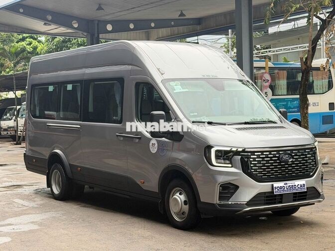 Ford Transit Premium 18C 2025 39.000km Bạc