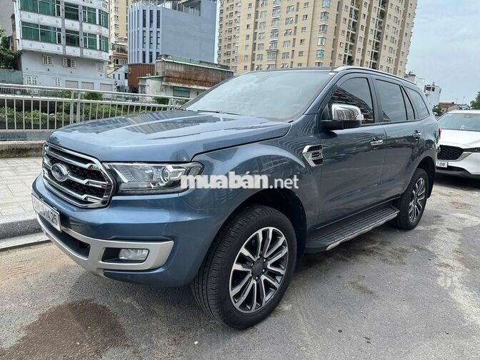 Ford Everest 2.0L Titanium 2018 Xanh thiên thanh