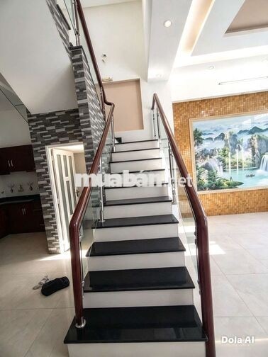 🔥 SỐC! NHÀ 3 TẦNG, 4PN, HẺM Ô TÔ 5M LINH XUÂN –  9 TRIỆU/THÁNG!
