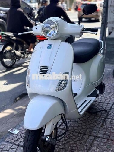 Piaggio Vespa LX125 3Vie 2014 Trắng . BSTP