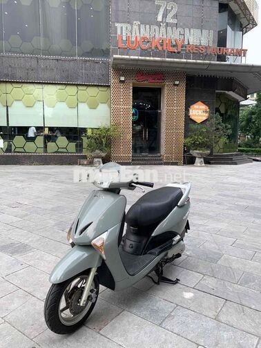 Honda Lead 110 màu xi măng thời trang !