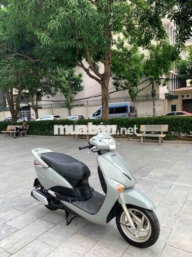 Honda Lead 110 màu xi măng thời trang !