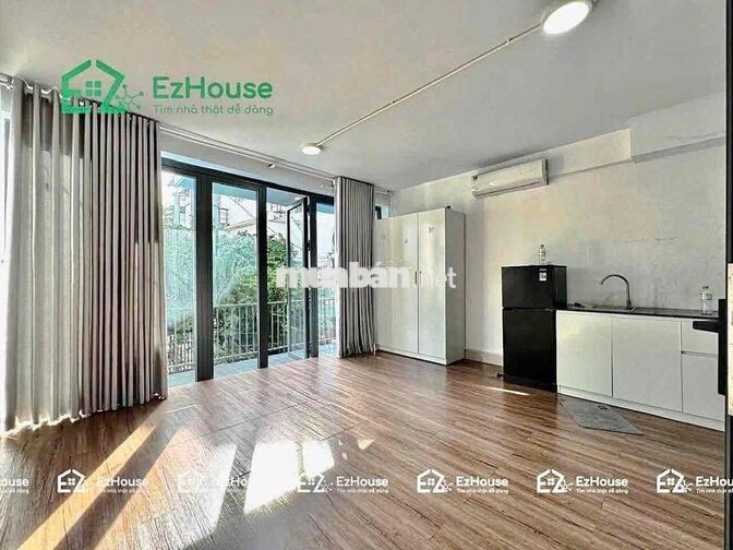 Phòng Studio Ban Công Full nội thất cực rộng, thoáng