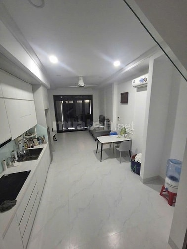 1/Phan Đình Phùng, Phú Nhuận 94m2, 2PN, Sẵn Nội Thất giá 14,5 tr/th