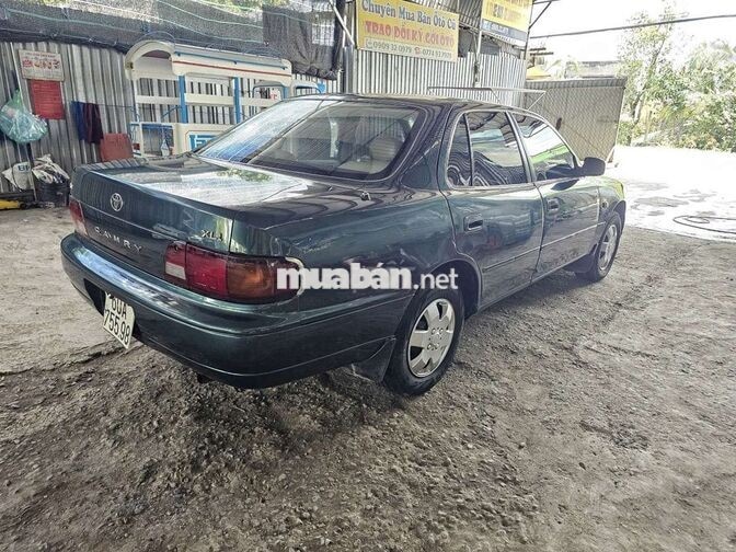 Toyota Camry 1997 Số sàn Xanh