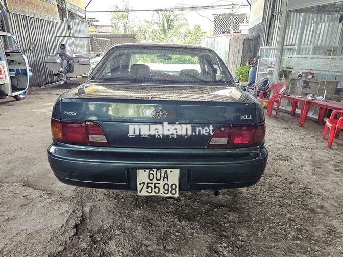 Toyota Camry 1997 Số sàn Xanh