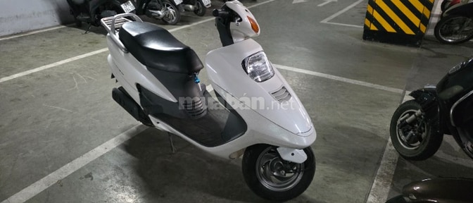 Cần bán xe Spacy honda,màu trắng 125cc, nhập khẩu nguyên bản, đời 2009