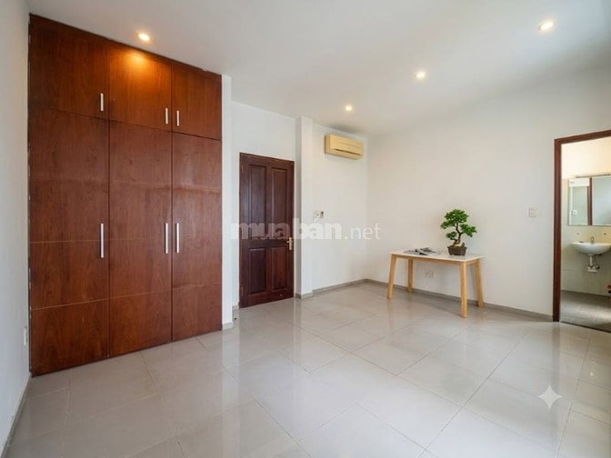 55 triệu/tháng, Cho thuê nhà mặt tiền 10 - Đường 49B, Thảo Điền, Q 2.