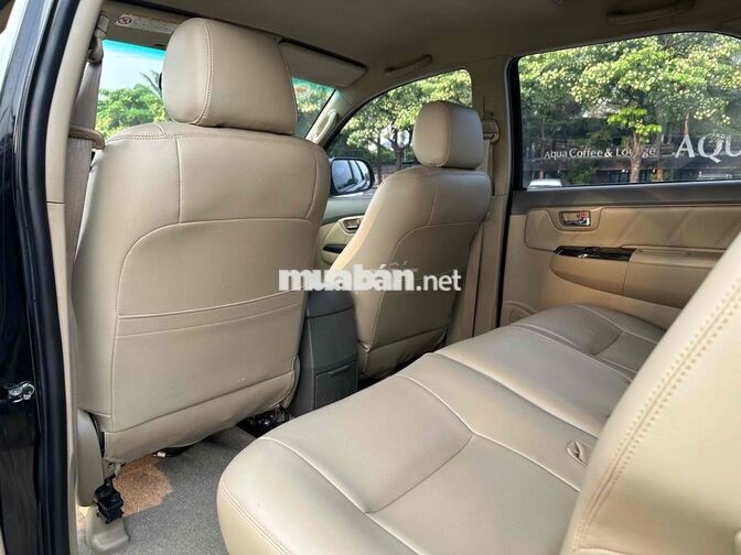 Toyota Fortuner 2.7V 4x4 2014 Đen