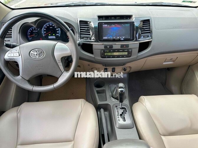 Toyota Fortuner 2.7V 4x4 2014 Đen
