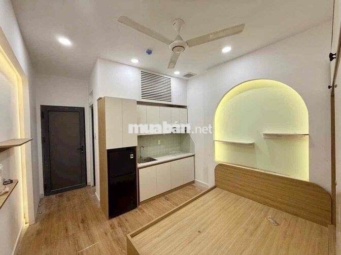 TOÀ NHÀ DÒNG TIỀN GIÁP QUẬN 1 • HẺM Ô TÔ TRÁNH • CÓ THANG MÁY + NT
