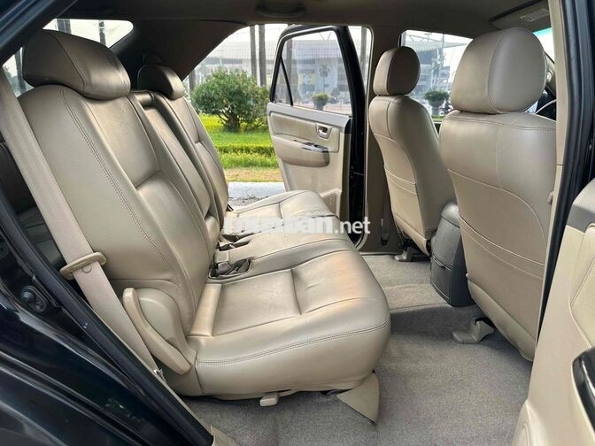 Toyota Fortuner 2.7V 4x4 2014 Đen