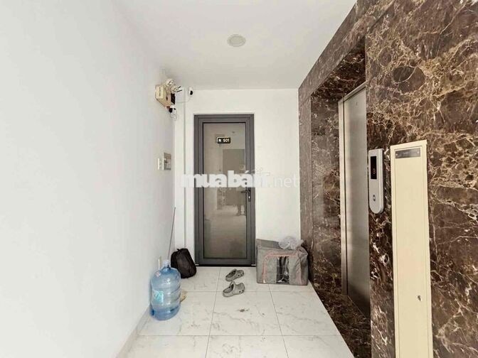 TOÀ NHÀ DÒNG TIỀN GIÁP QUẬN 1 • HẺM Ô TÔ TRÁNH • CÓ THANG MÁY + NT