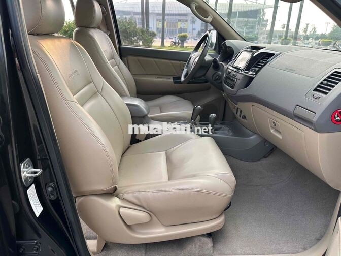 Toyota Fortuner 2.7V 4x4 2014 Đen