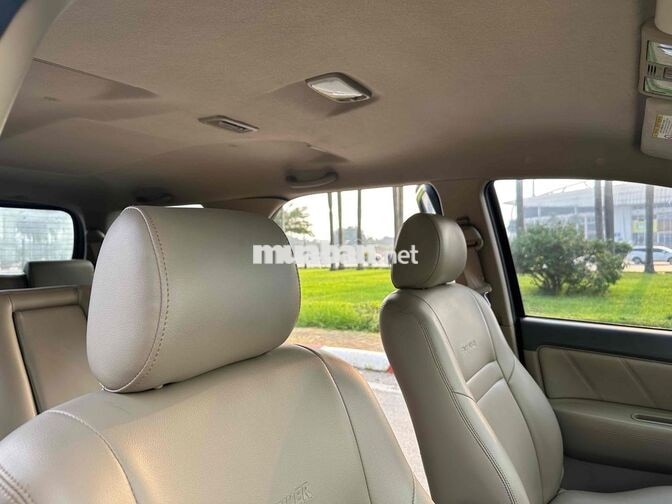 Toyota Fortuner 2.7V 4x4 2014 Đen