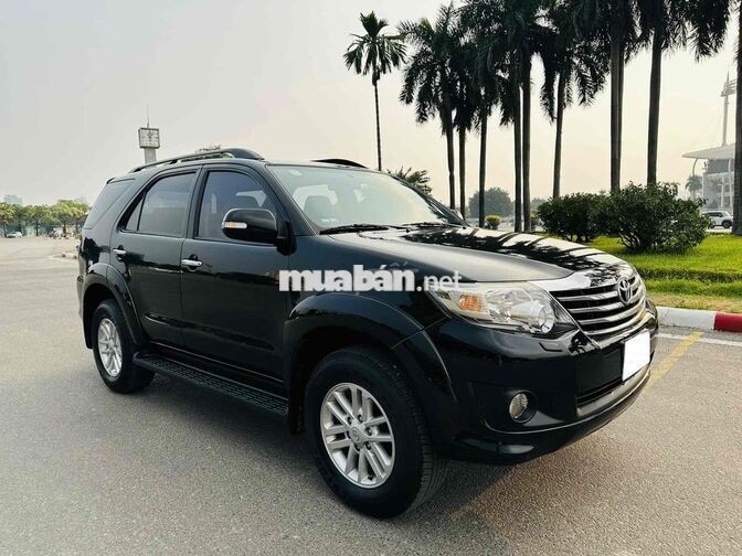 Toyota Fortuner 2.7V 4x4 2014 Đen