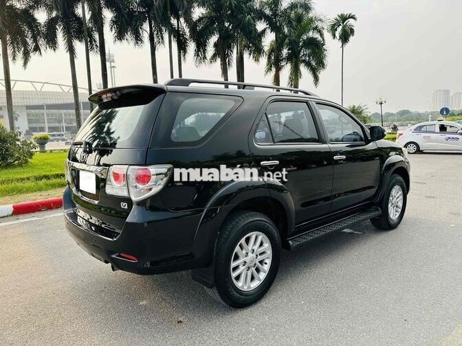 Toyota Fortuner 2.7V 4x4 2014 Đen
