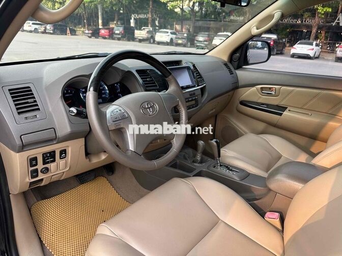 Toyota Fortuner 2.7V 4x4 2014 Đen