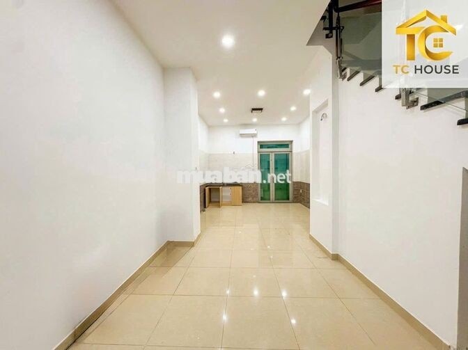 Cho thuê nhà đường Bình Lợi, Bình Thạnh. DT 4x20m. Có 4PN. Giá 22tr/th