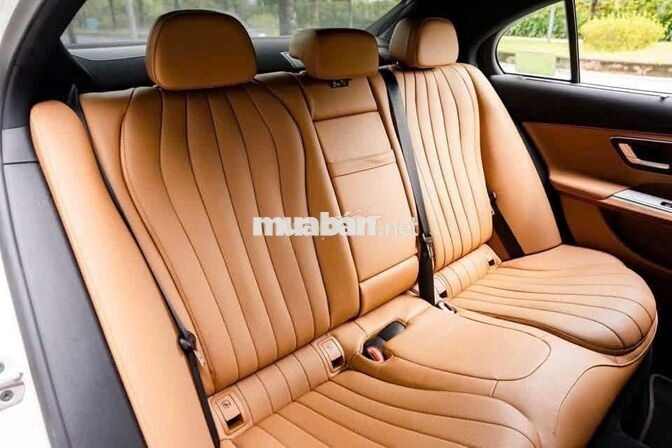 Mercedes-Benz E200 Exclusive 2026 - 2 Tỷ 185 Triệu