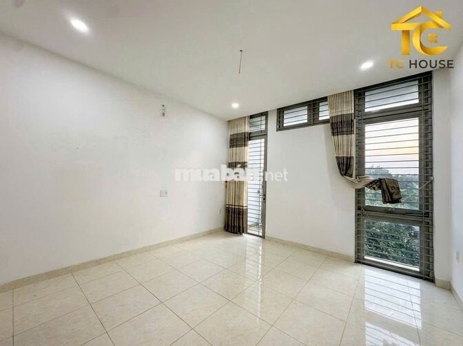 Cho thuê nhà đường Bình Lợi, Bình Thạnh. DT 4x20m. Có 4PN. Giá 22tr/th