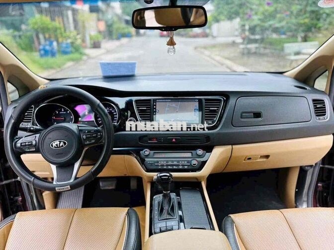 KIA Sedona 2016 Full Dầu