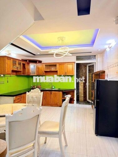 Nhà Mới Full Nội Thất Lê Văn Quới.DT:4 X 16m 3lầu 4PN 5WC