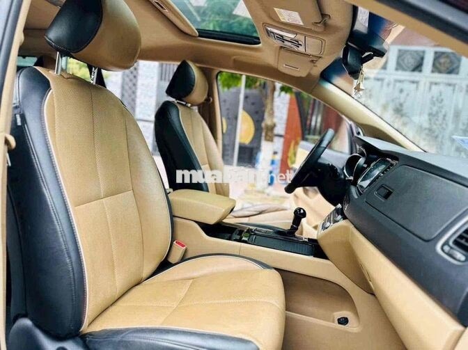 KIA Sedona 2016 Full Dầu