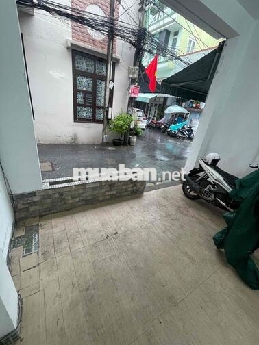 CHO THUÊ MẶT BẰNG KIỆT ÔTÔ HOÀNG DIỆU RỘNG RÃI