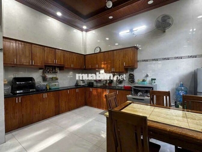 CHO THUÊ CĂN GÓC 4TẦNG NGAY CHUNG CƯ 4S LINH ĐÔNG. 4PN 4WC SÂN ĐẬU OTO