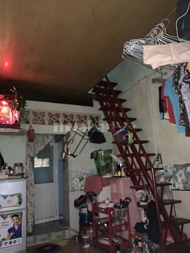 CHO THUÊ NHÀ GIÁ RẺ HẺM 2,8M NGuyễn TRÃI (KHU MÃ LẠNG) Q. 1, 4,3TR.