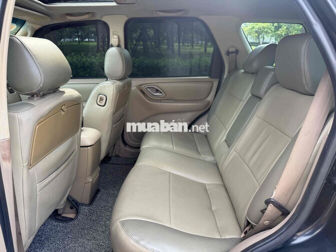 Ford Escape 2004 3.0 Đen Xăng