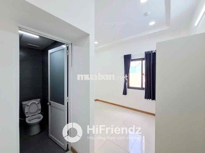 CỬA SỔ TRỜI- MỚI XÂY - GIÁ RẺ - CÁCH ĐH CÔNG THƯƠNG 5p đi xe